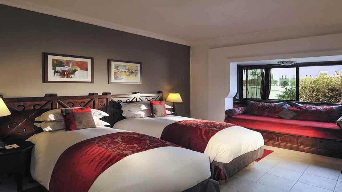  Luxury Room with Balcony 